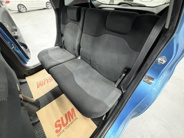 超漂亮代步小車，一手車已完成第三方認證，僅實跑14萬多公里，里程保證，全車無待修~歡迎賞車  第8張相片