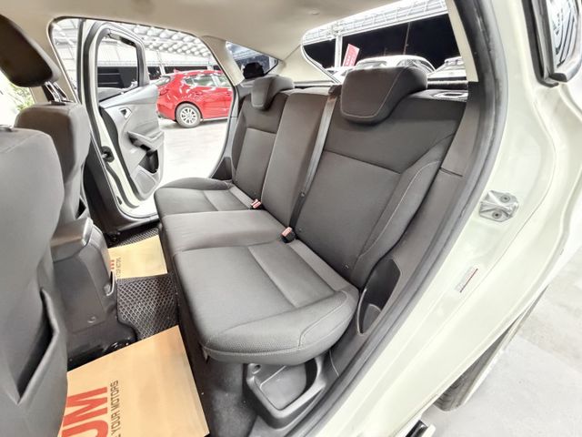 認證原鈑件優質代步車，滿滿精品!氣壓懸吊、MD套件、鋁圈、排氣管、免鑰匙，只跑11萬多公里，可以全額貸，歡迎賞車  第12張相片