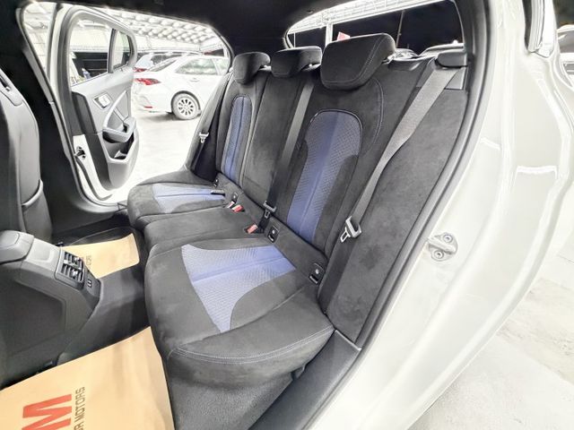 媽媽女用漂亮車，認證原鈑件保證，M版、有5AT，剛花5萬多整理，車況無待修，可以全額貸款，歡迎賞車  第18張相片