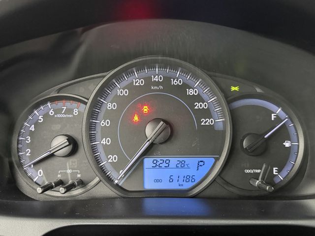 一手認證漂亮車，原鈑件保證，內外如新車況無待修，優質代步車~省油好保養，可以全額貸款，歡迎賞車  第17張相片