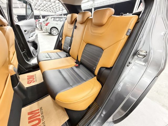 特仕車哈騷版，認證漂亮車，頂級的智型旗艦規格，實跑8萬公里原廠保養，車況無待修，升級13吋安卓機，可以全額貸歡迎賞車  第16張相片