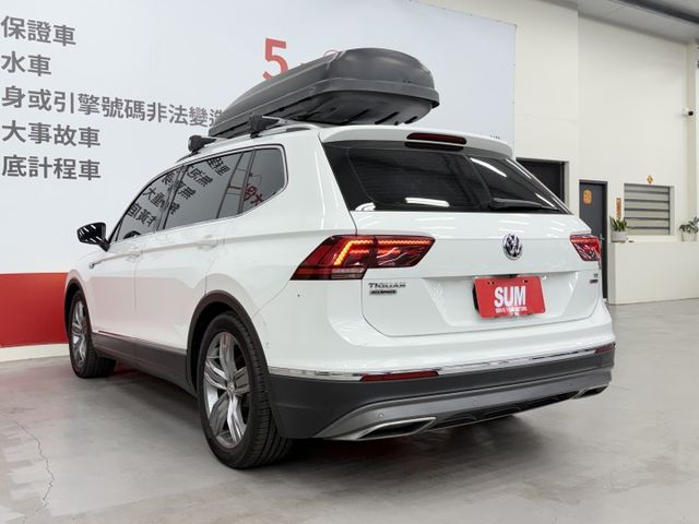認證車原鈑件保證，市場不多的7人座柴油休旅車，單純里程數多，可以增額貸約3-40萬元，配備滿滿，歡迎賞車  第6張相片
