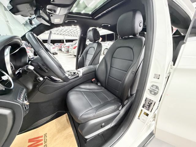 台灣一手認證漂亮車，原鈑件保證，里程數只有8萬多公里，車況健康無待修，有23P、360環景，內外漂亮歡迎賞車  第7張相片