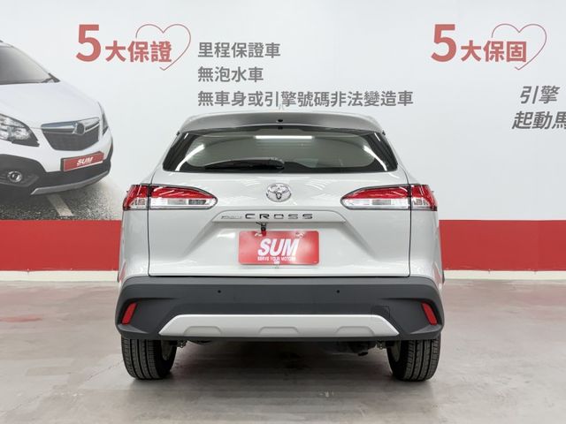 一手媽媽自用漂亮車，認證原鈑件保證，只實跑2萬多公里，原廠保養里程保證，內外如新，可以全額貸款，歡迎賞車  第5張相片