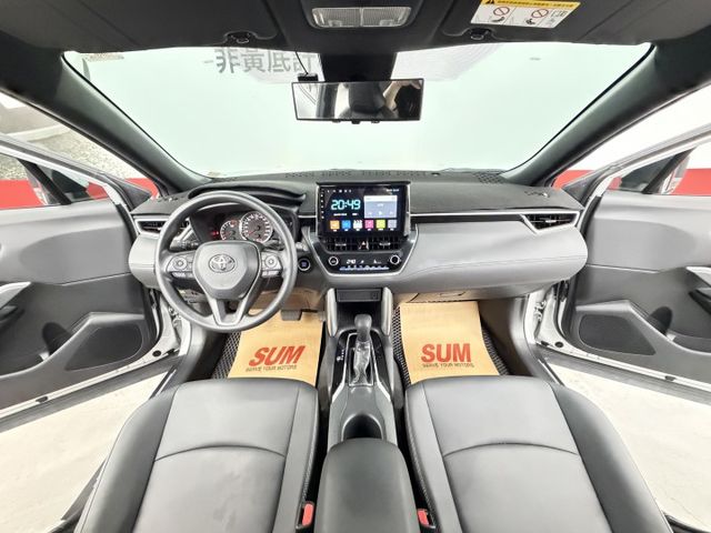 一手媽媽自用漂亮車，認證原鈑件保證，只實跑2萬多公里，原廠保養里程保證，內外如新，可以全額貸款，歡迎賞車  第9張相片