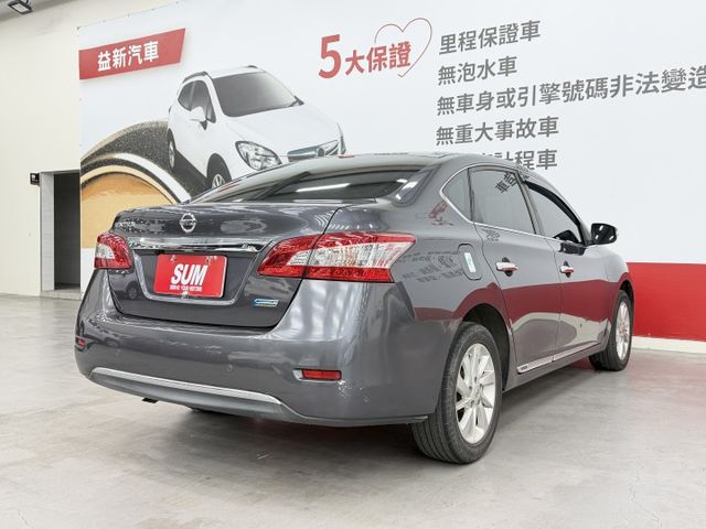 一手認證漂亮車，原鈑件保證，僅實跑11萬公里，豪華影音版，優質代步的舒適房車~可以全額貸款，歡迎賞車  第4張相片