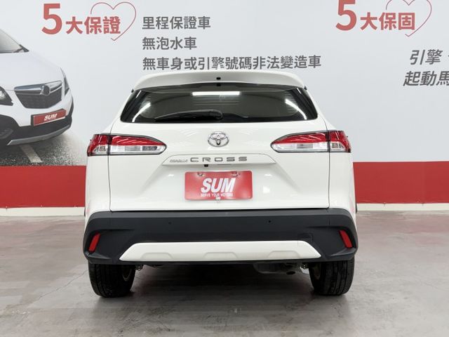一手認證漂亮車，原鈑件保證，僅實跑6萬多公里，里程保證，豪華版本，熱銷優質小休旅，可以全額貸款，歡迎賞車  第5張相片