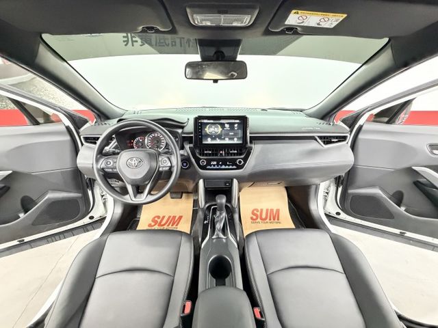 一手認證漂亮車，原鈑件保證，僅實跑6萬多公里，里程保證，豪華版本，熱銷優質小休旅，可以全額貸款，歡迎賞車  第9張相片