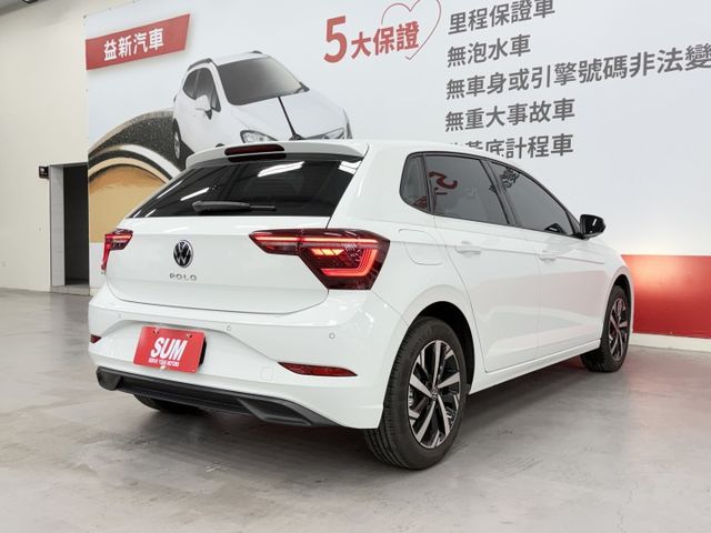 買新車的感覺~一手認證漂亮車，原鈑件保證，僅實跑4千公里，里程保證，TECH版本，可以全額貸款，歡迎賞車  第4張相片