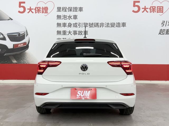 買新車的感覺~一手認證漂亮車，原鈑件保證，僅實跑4千公里，里程保證，TECH版本，可以全額貸款，歡迎賞車  第5張相片