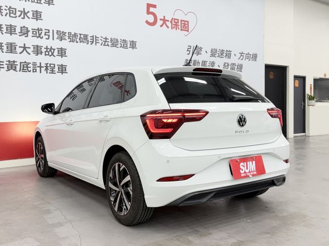 買新車的感覺~一手認證漂亮車，原鈑件保證，僅實跑4千公里，里程保證，TECH版本，可以全額貸款，歡迎賞車  第6張相片