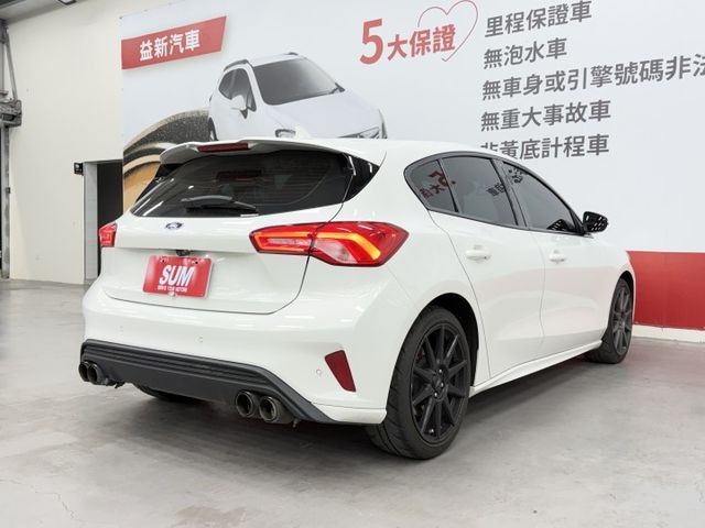 一手認證漂亮車，原鈑件保證，LOMMEL版本，二階晶片、全段排氣+閥門、MST進氣，可以全額貸款，歡迎賞車  第4張相片