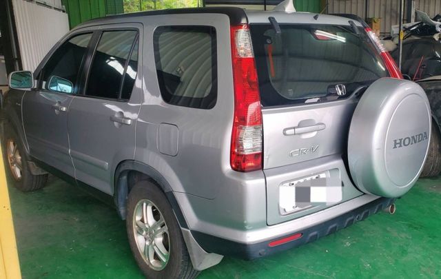 庫存出清 只跑14萬6 實車實價 里程保證 無泡水 無事故 無待修  第9張相片
