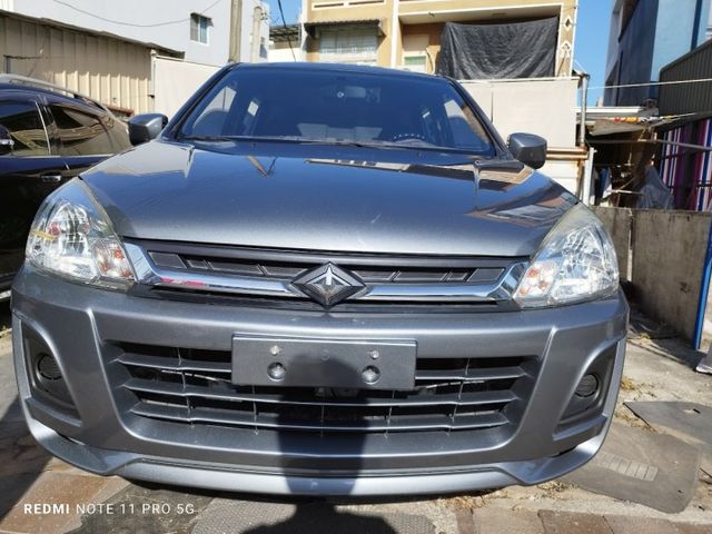 稀有少跑只跑82210km 實車實價 絕不到場再加價 里程保證 無泡水 無事故 無待修  第2張相片