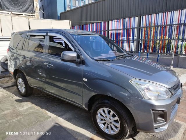 稀有少跑只跑82210km 實車實價 絕不到場再加價 里程保證 無泡水 無事故 無待修  第4張相片