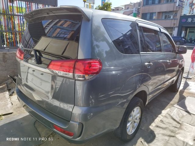 稀有少跑只跑82210km 實車實價 絕不到場再加價 里程保證 無泡水 無事故 無待修  第7張相片