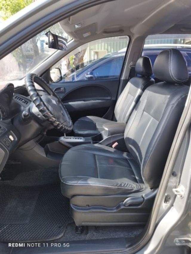 稀有少跑只跑82210km 實車實價 絕不到場再加價 里程保證 無泡水 無事故 無待修  第8張相片