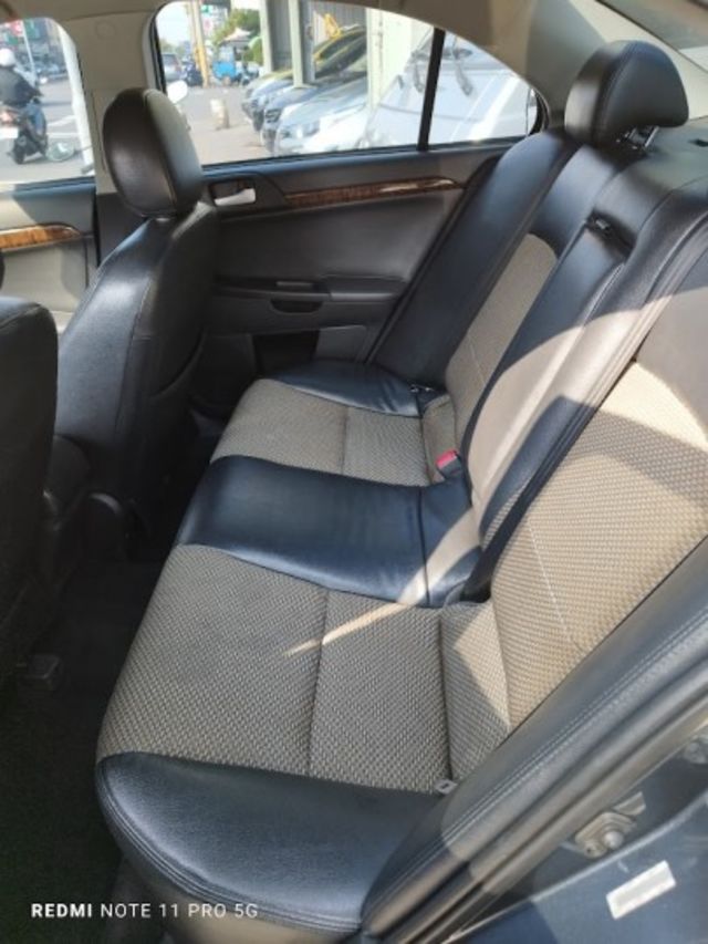 只跑107573km 實車實價 絕不到場再加價 里程保證 無泡水 無事故 無待修  第10張相片
