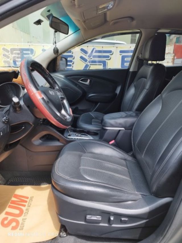 實車實價 絕不到場再加價 里程保證 無泡水 無事故 無待修  第9張相片