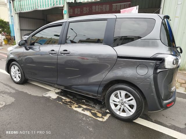 7人座 豪華十 實車實價 絕不到場再加價 里程保證 無泡水 無事故 無待修  第4張相片