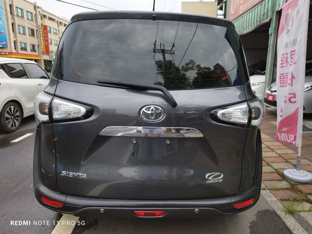 7人座 豪華十 實車實價 絕不到場再加價 里程保證 無泡水 無事故 無待修  第7張相片