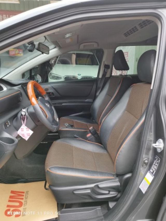 7人座 豪華十 實車實價 絕不到場再加價 里程保證 無泡水 無事故 無待修  第9張相片