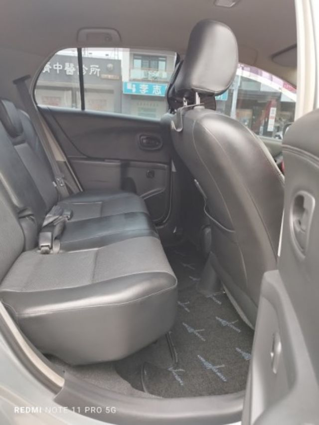只跑11萬km 里程保證 無泡水 無事故 無待修 年終破盤價19.8萬  第10張相片