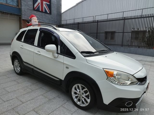 實車實價 絕不到場再加價 里程保證 無泡水 無事故 無待修  第4張相片