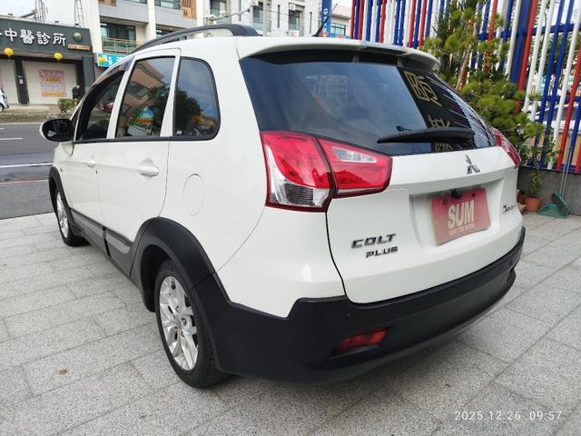 實車實價 絕不到場再加價 里程保證 無泡水 無事故 無待修  第6張相片