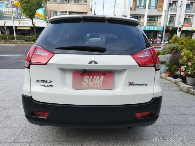 實車實價 絕不到場再加價 里程保證 無泡水 無事故 無待修  第7張相片