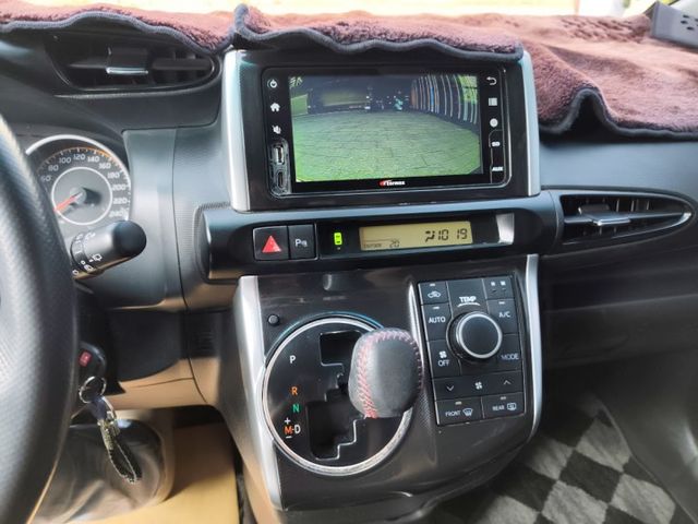 零頭款 低利率 低月付 實車實價 絕不到場再加價 里程保證 無泡水 無事故 無待修  第13張相片