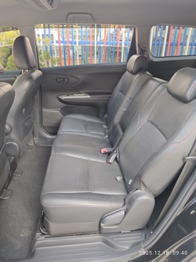 零頭款可全貸 實車實價 絕不到場再加價 里程保證 無泡水 無事故 無待修  第10張相片