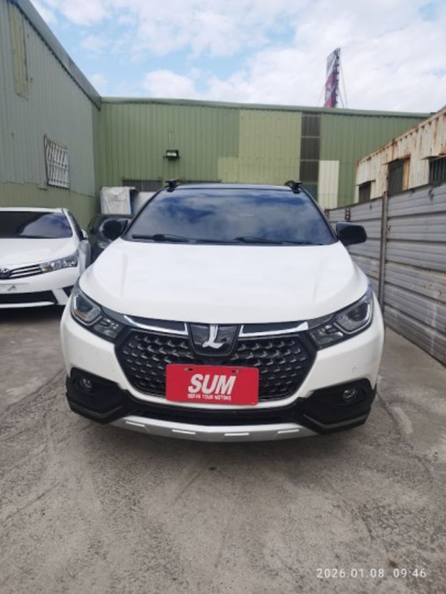 零頭款可全貸 實車實價 絕不到場再加價 里程保證 無泡水 無事故 無待修  第1張相片