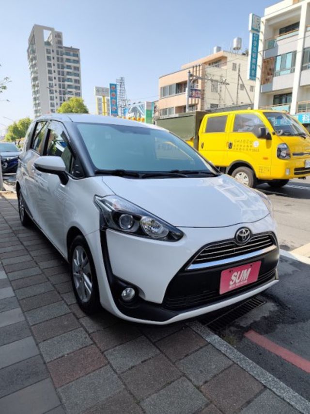 零頭款可全貸 實車實價 絕不到場再加價 里程保證 無泡水 無事故 無待修  第3張相片