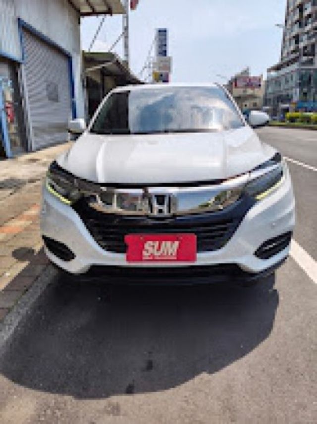 零頭款可全貸 實車實價 絕不到場再加價 里程保證 無泡水 無事故 無待修  第2張相片