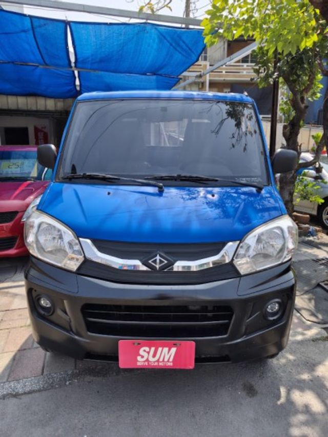 零頭款可全貸 實車實價 絕不到場再加價 里程保證 無泡水 無事故 無待修  第2張相片