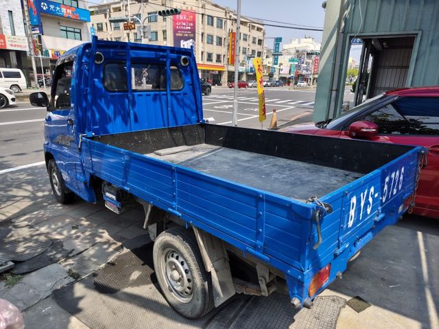 零頭款可全貸 實車實價 絕不到場再加價 里程保證 無泡水 無事故 無待修  第5張相片