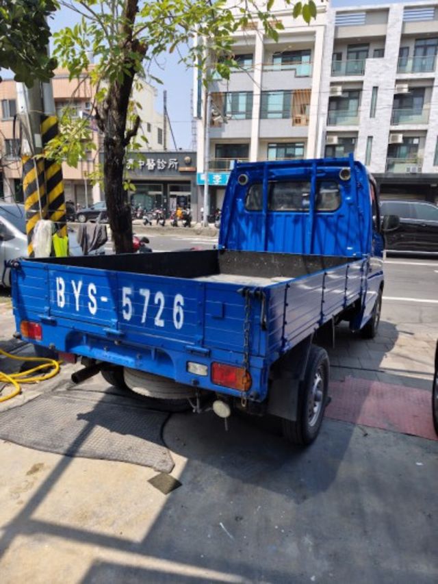 零頭款可全貸 實車實價 絕不到場再加價 里程保證 無泡水 無事故 無待修  第8張相片