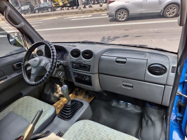 零頭款可全貸 實車實價 絕不到場再加價 里程保證 無泡水 無事故 無待修  第10張相片