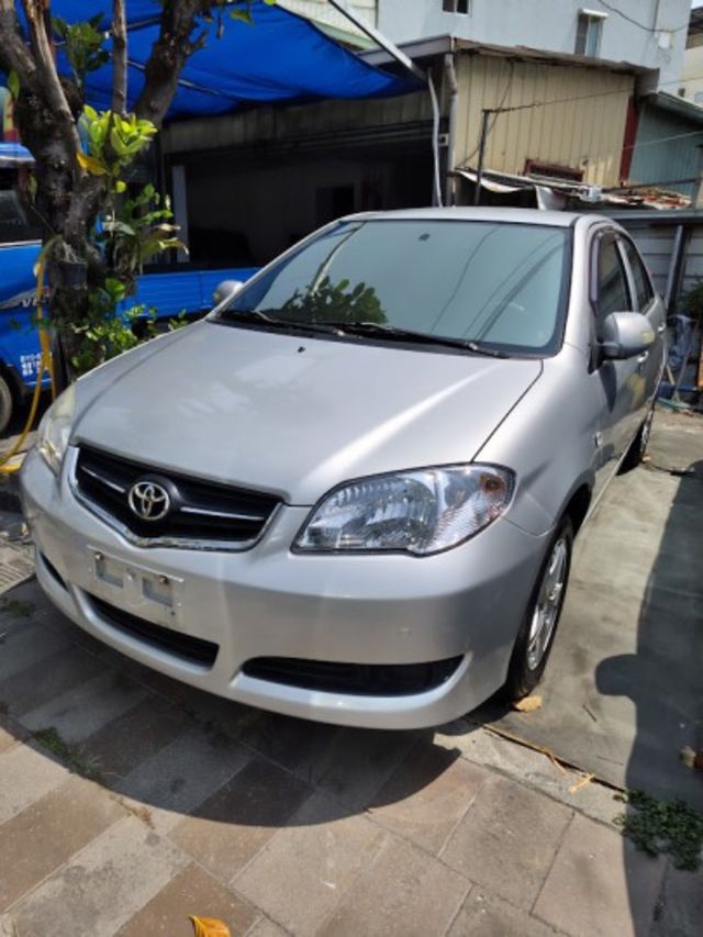 零頭款可全貸 實車實價 絕不到場再加價 里程保證 無泡水 無事故 無待修  第1張相片