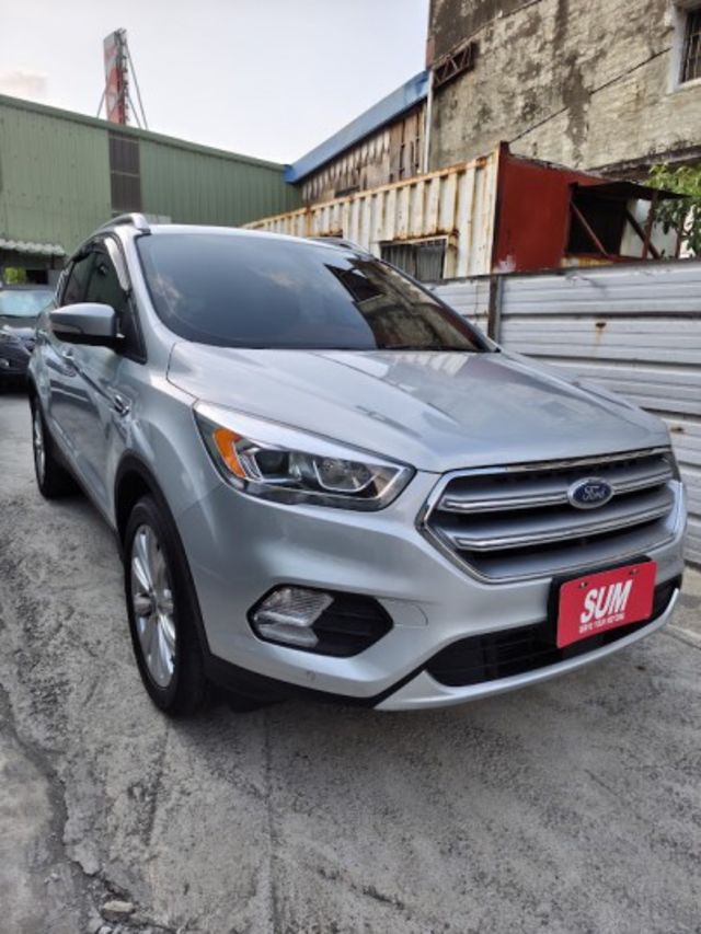 零頭款可全貸 實車實價 絕不到場再加價 里程保證 無泡水 無事故 無待修  第3張相片