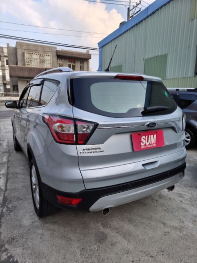 零頭款可全貸 實車實價 絕不到場再加價 里程保證 無泡水 無事故 無待修  第6張相片