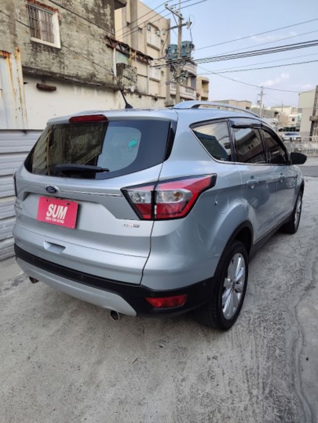 零頭款可全貸 實車實價 絕不到場再加價 里程保證 無泡水 無事故 無待修  第8張相片