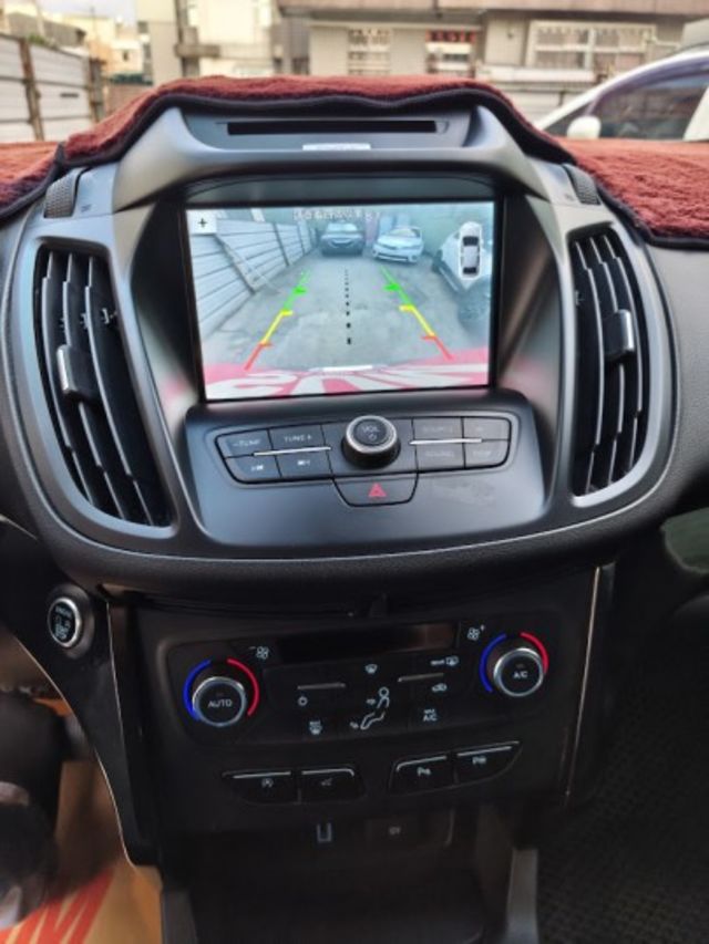 零頭款可全貸 實車實價 絕不到場再加價 里程保證 無泡水 無事故 無待修  第14張相片