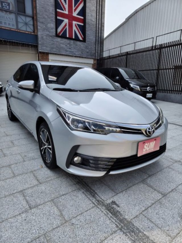 零頭款可全貸 實車實價 絕不到場再加價 里程保證 無泡水 無事故 無待修  第3張相片