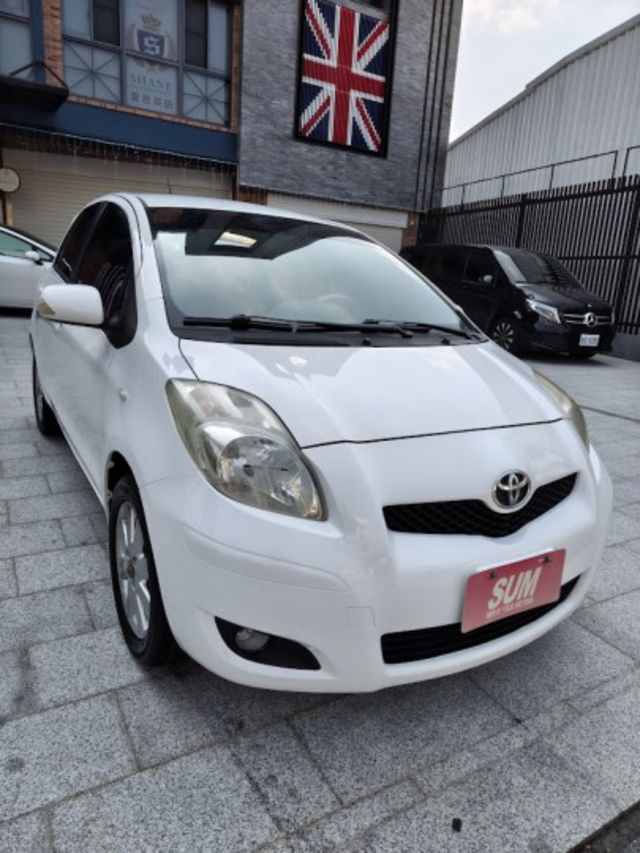 只跑13.5萬km 零頭款可全貸 實車實價 絕不到場再加價 里程保證 無泡水 無事故 無待修  第3張相片