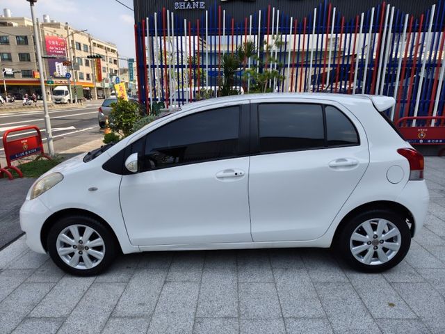 只跑13.5萬km 零頭款可全貸 實車實價 絕不到場再加價 里程保證 無泡水 無事故 無待修  第5張相片