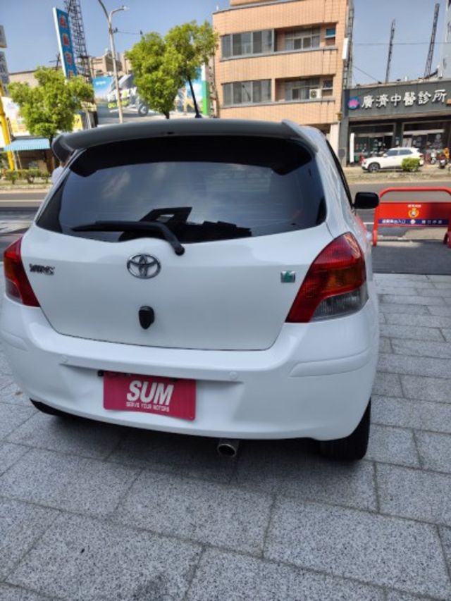 只跑13.5萬km 零頭款可全貸 實車實價 絕不到場再加價 里程保證 無泡水 無事故 無待修  第8張相片