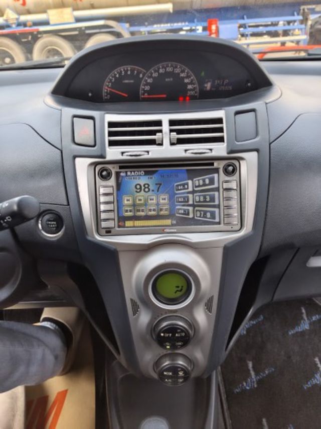 只跑13.5萬km 零頭款可全貸 實車實價 絕不到場再加價 里程保證 無泡水 無事故 無待修  第12張相片