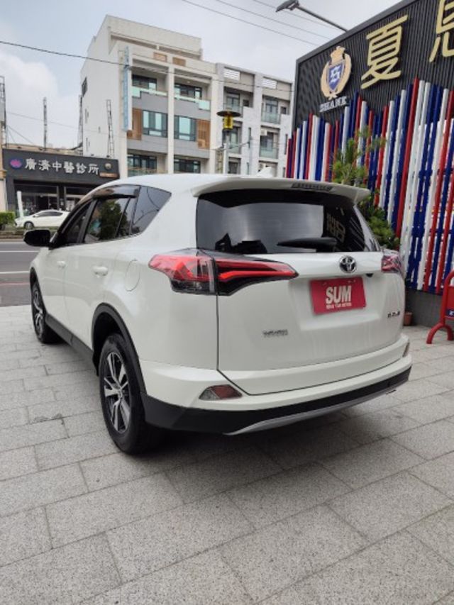 零頭款可全貸 實車實價 絕不到場再加價 里程保證 無泡水 無事故 無待修  第6張相片